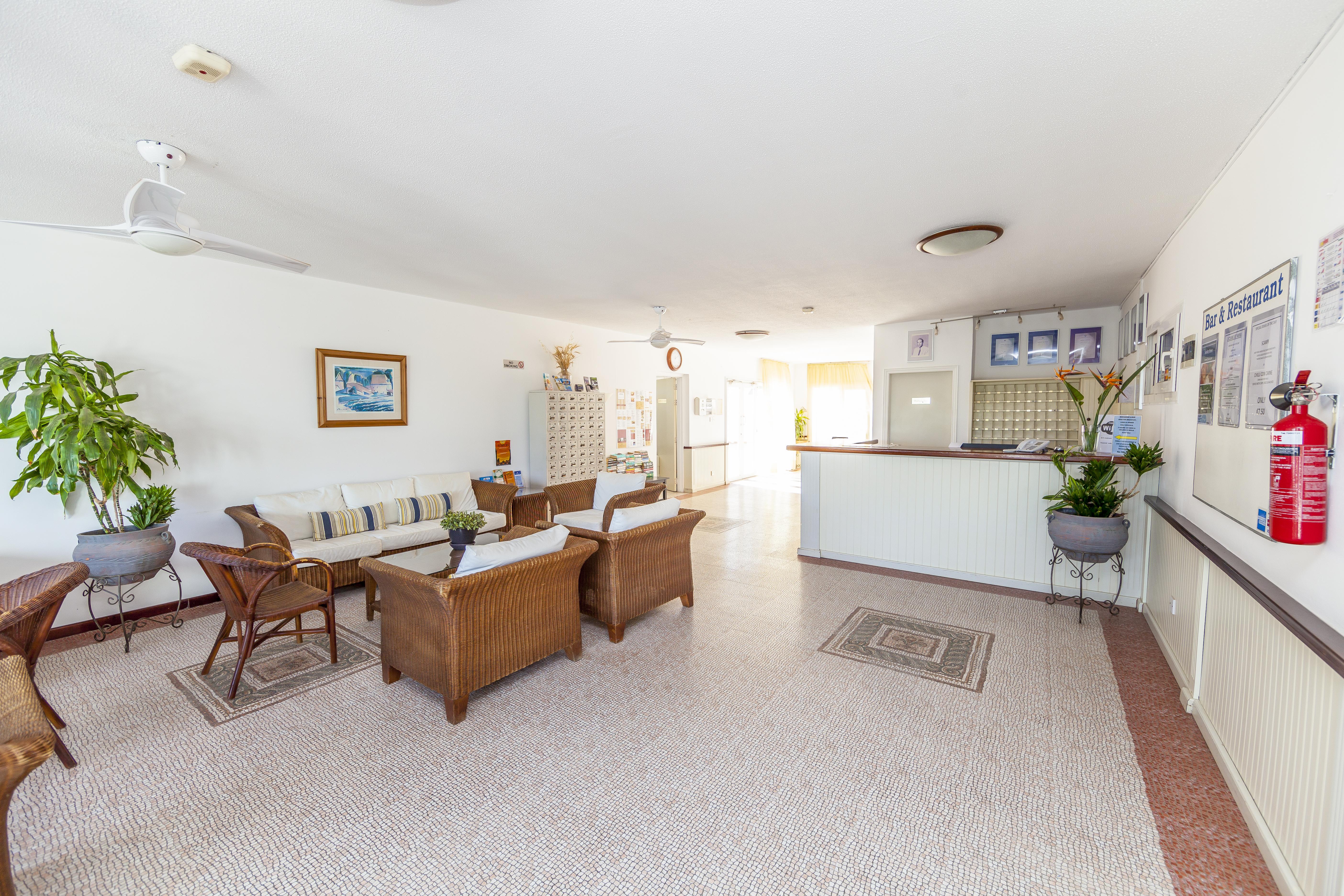 פרוטאראס Andreotis Hotel Apts מראה חיצוני תמונה
